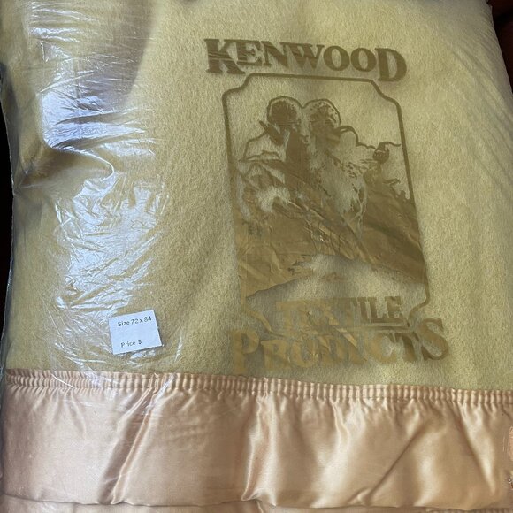 Vintage Kenwood 100% Virgin Wool Throw Blanket Made in Canada Yellow/ Gold BNIP - Picture 13 of 13